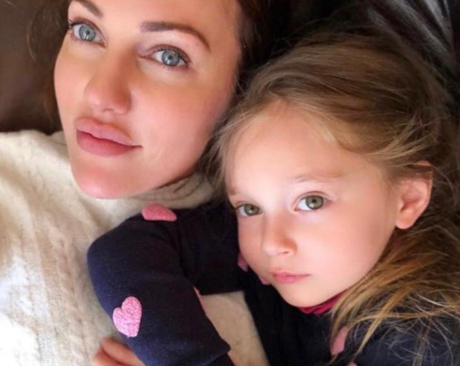 5 aylık hamile Meryem Uzerli: Çocuk Allah’tan bir hediye, kimse kimseyi yargılamasın 5 aylık hamile Meryem Uzerli: Çocuk Allah’tan bir hediye, kimse kimseyi yargılamasın