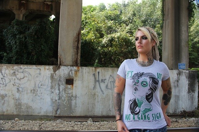 Modern Ve Şık Kahkül Modelleri - Kısa Saç, Yan Ve Alnı Dar Olanlar İçin Kahkül Modelleri (2022)