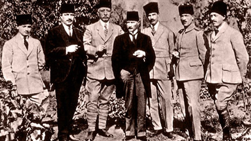 Atatürk’ün Gençliği Atatürk’ün Gençliği