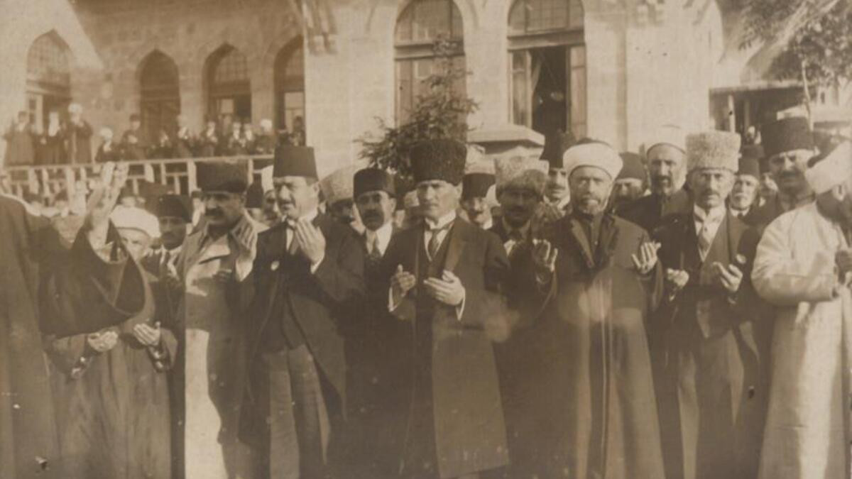 Atatürk’ün Ankara’ya Gelişi Atatürk’ün Ankara’ya Gelişi