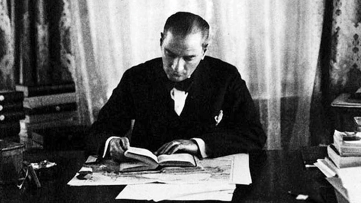 Atatürk’ün Yazdığı Kitaplar Atatürk’ün Yazdığı Kitaplar
