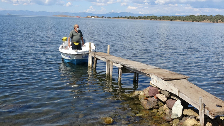 Adı Hülya Avşar ile anılan  Çiçek Adasında 17 yıldır ’Robinson’ hayatı yaşıyorlar