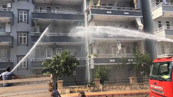 Son dakika haberler: Hatay’dan üzücü haber Alevler yeniden evlere sıçradı.. İşte gelen son görüntüler