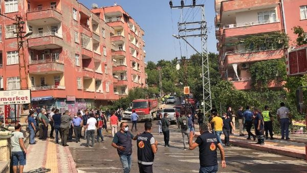Son dakika haberler: Hatay’dan üzücü haber Alevler yeniden evlere sıçradı.. İşte gelen son görüntüler
