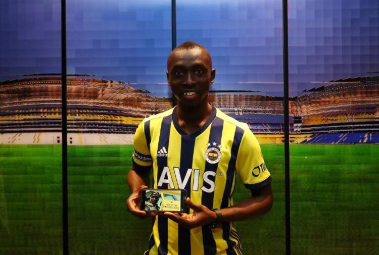 Son Dakika | Fenerbahçeden bir bomba daha Transfer dönemi bitti ama...