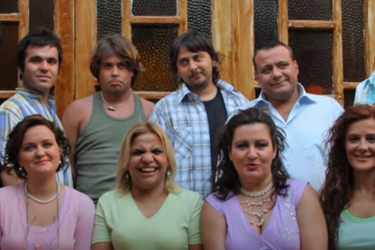 Çeşm-i Bülbül (2004)