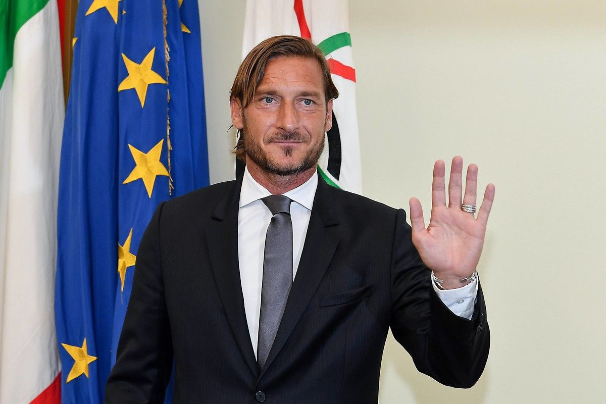 Francesco Tottiden koronavirüse yenik düşen babasına duygusal veda Sen olmasan...