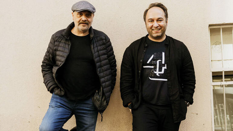 Bazen ben, ben değilim Bazen ben, ben değilim