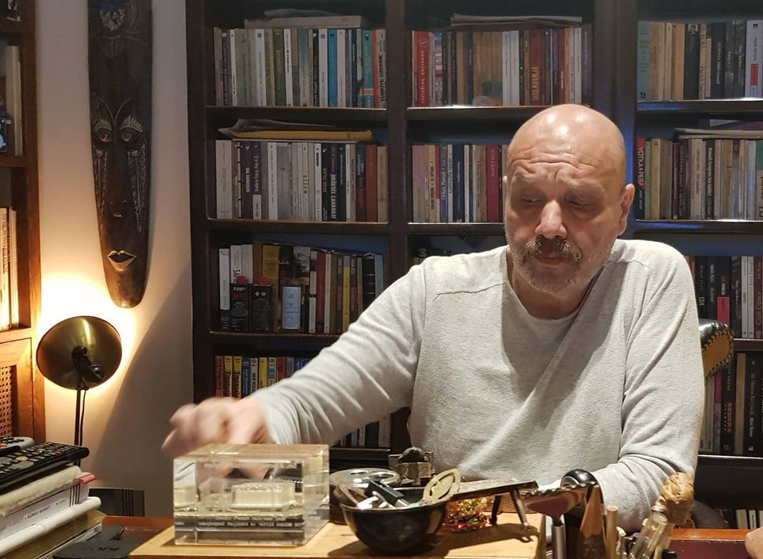 Huzurlu olmayan bir evdeki sözde aile bütünlüğü bence deterjan markası Huzurlu olmayan bir evdeki sözde aile bütünlüğü bence deterjan markası