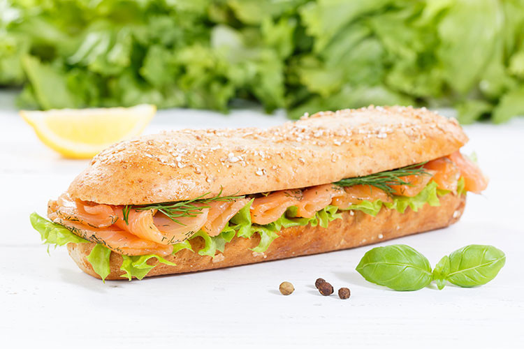 Füme somonlu sandviç tarifi