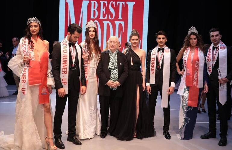 Son dakika haberi... 15 yaşında Best Model seçildi, tartışmalara yol açtı... 3 yıl daha bekleyememişler mi Son dakika haberi... 15 yaşında Best Model seçildi, tartışmalara yol açtı... 3 yıl daha bekleyememişler mi