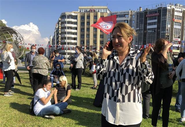 İzmir depreminde Son dakika haberi: Enkazdan kurtulan Buseye Bakandan hastanede ziyaret... Buse Bakanı düğününe davet etti