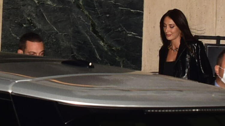 Merve Oflaz aşk yok demişti... Allan Hakkonun evine yerleşti