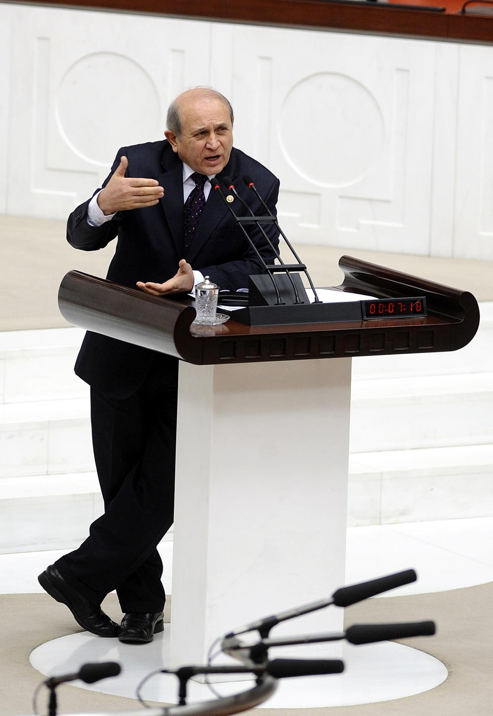 Ahmet Hakan, Burhan Kuzuyu yazdı: Bazen kızdı, bazen memnun oldu: Ama hiç küsmedi bana