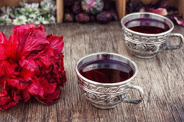 Mis Kokulu, Ekşi Tatlı: Hibiskus Çayının Sağlığa Faydaları Mis Kokulu, Ekşi Tatlı: Hibiskus Çayının Sağlığa Faydaları