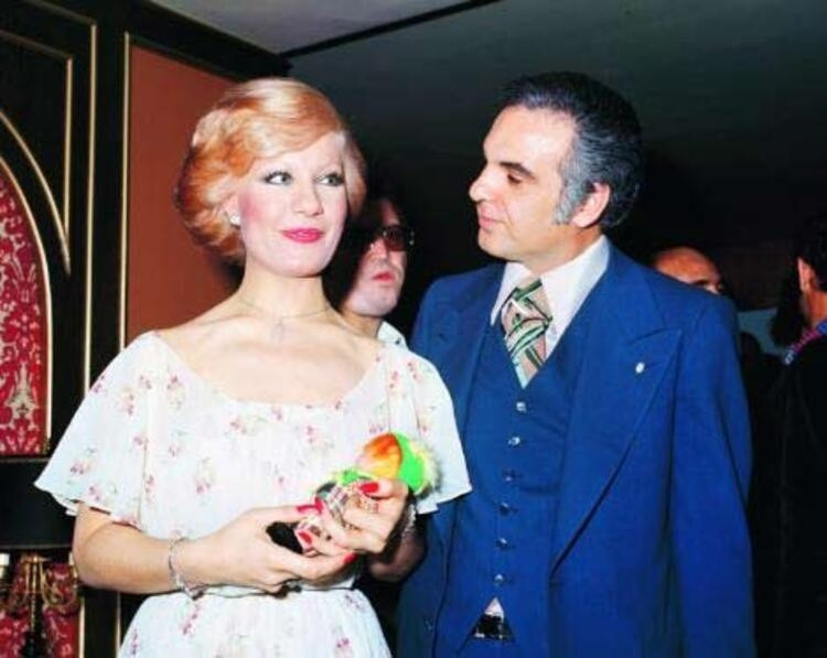 EMEL SAYIN - İSMET KASAPOĞLU EMEL SAYIN - İSMET KASAPOĞLU