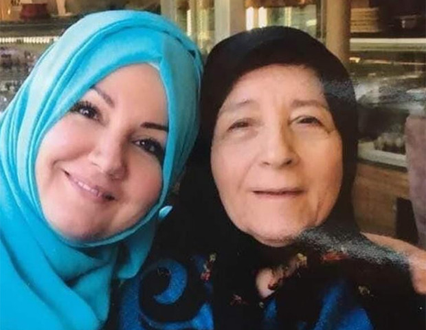 ANNESİNİ KAYBETTİ