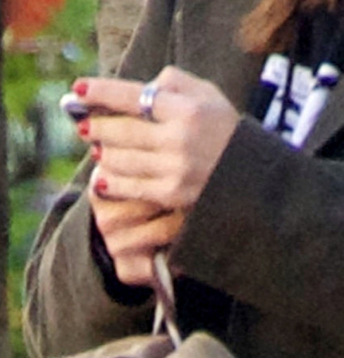 BAZI ERKEK ÜNLÜLER DE OJE SÜRÜYOR