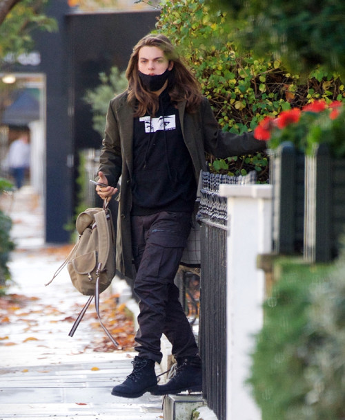 MASKEYİ EKSİK ETMEDİ