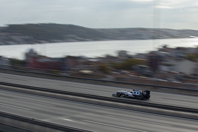 FİLM SAHNESİ GİBİ