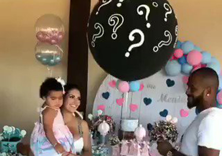 Yeni partimiz cinsiyet öğrenme... Bebek kız oldu Atakule pembe yandı