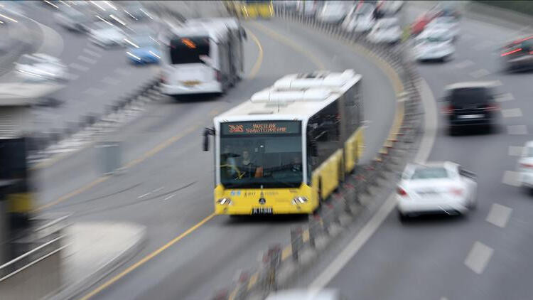 Toplu taşımada yeni dönem: Binerken aman dikkat Toplu taşımada yeni dönem: Binerken aman dikkat