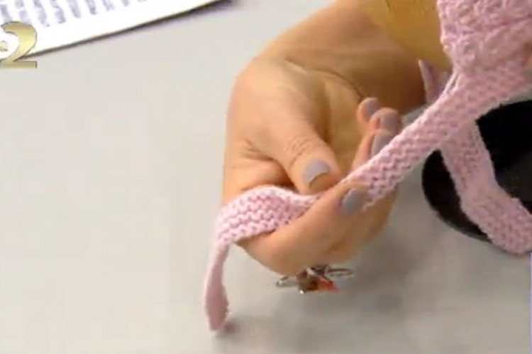 Çocuklarınız bunlara bayılacak... Örgü hırka ve bere takımı yapımı