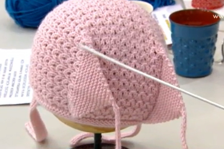 Çocuklarınız bunlara bayılacak... Örgü hırka ve bere takımı yapımı