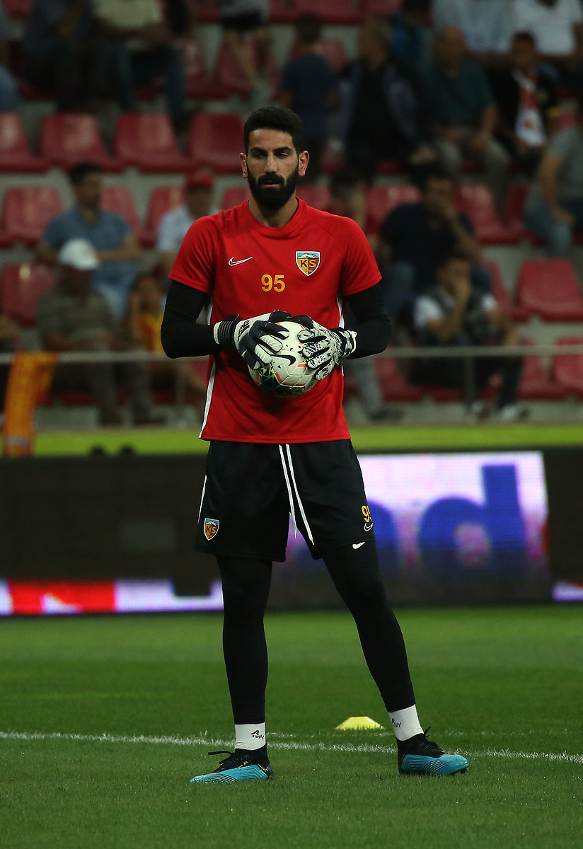 4 NET GOL POZİSYONU ÇIKARDI