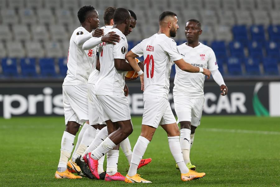 KAYODE YİNE GOLÜNÜ ATTI