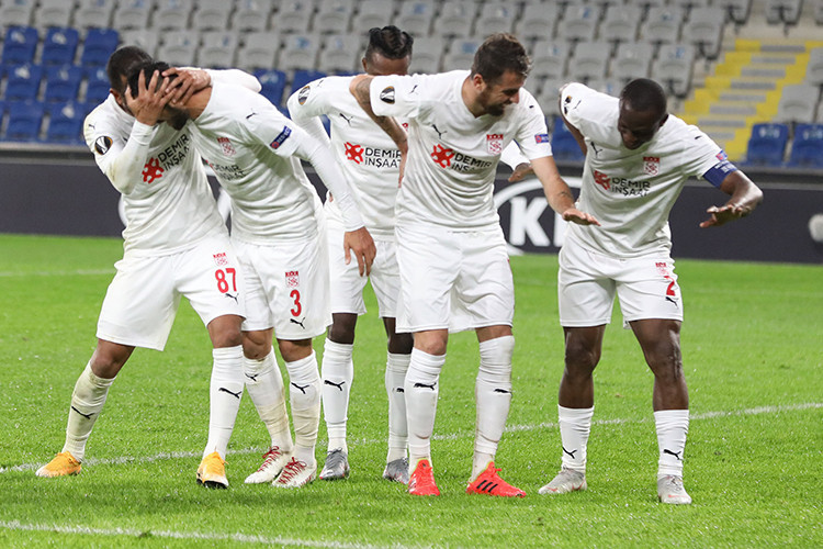 İLK KEZ 2009DA KATILMIŞTI