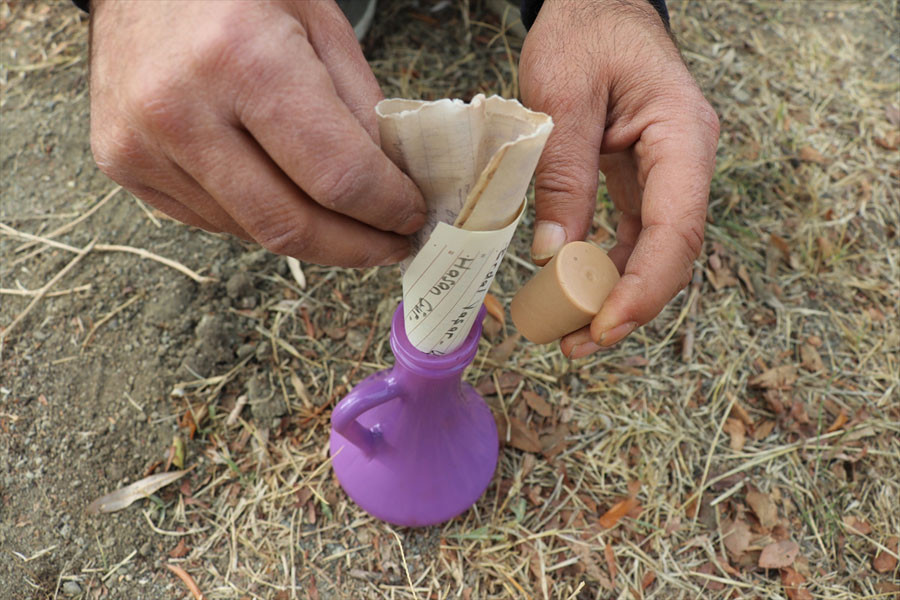 Son dakika haberler... Bu gelenek bir asırdır devam ediyor İsimlerini yazıp kuyuya atıyorlar...