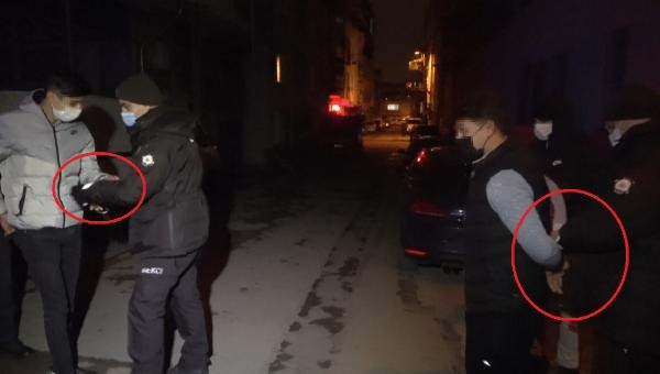 Son dakika... DHA muhabirine çirkin saldırı; kısıtlamayı ihlal eden boksör, gazetecinin burnunu kırdı