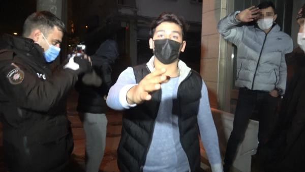 Son dakika... DHA muhabirine çirkin saldırı; kısıtlamayı ihlal eden boksör, gazetecinin burnunu kırdı