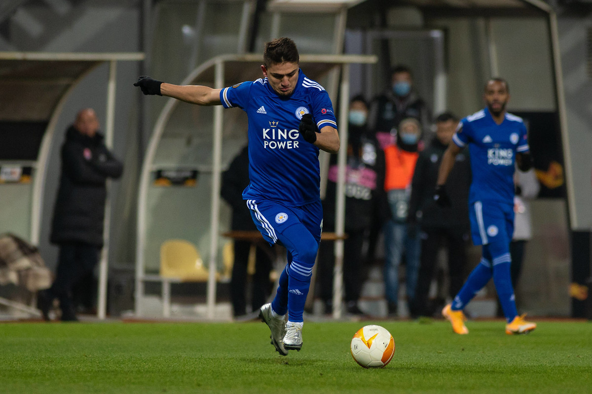 SIK SIK KALEYİ YOKLADI SIK SIK KALEYİ YOKLADI