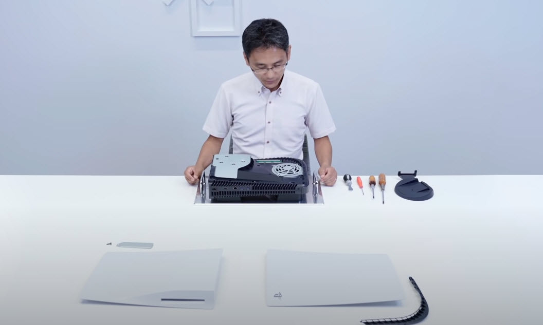 PlayStation 5 parçalarına ayrıldı İçinden bakın neler çıktı