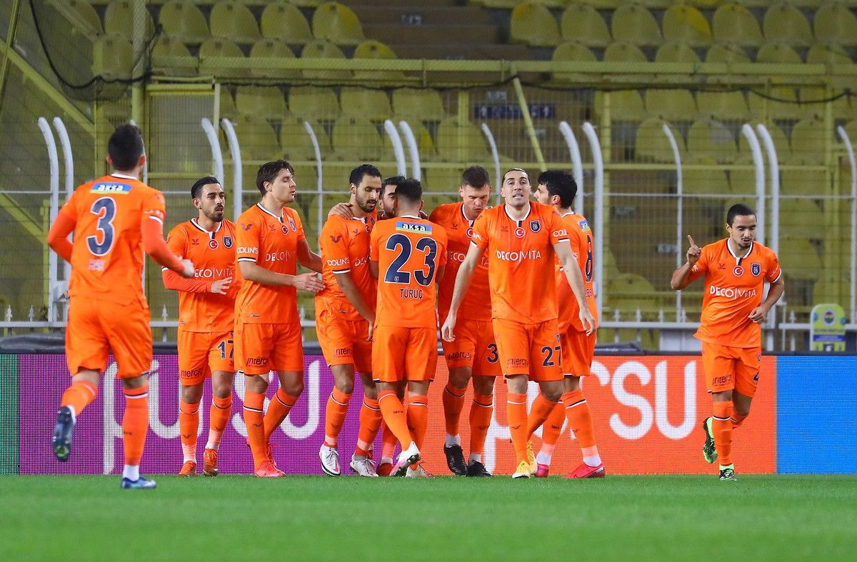 Fenerbahçe-Başakşehir maçından en özel fotoğraflar