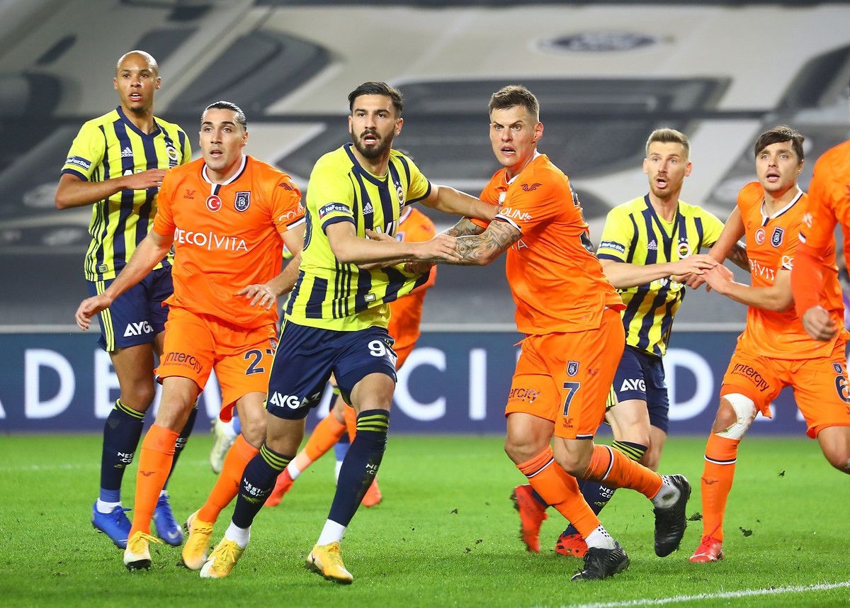 Fenerbahçe-Başakşehir maçından en özel fotoğraflar