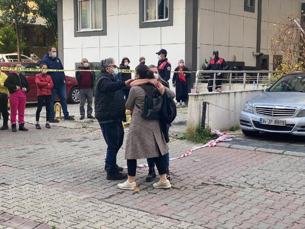 Öğretim görevlisini yakarak öldürdü, çevredekiler linç etmeye kalkıştı