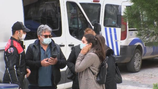 Öğretim görevlisini yakarak öldürdü, çevredekiler linç etmeye kalkıştı