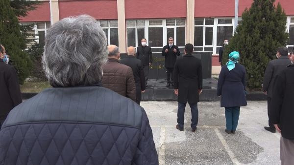 Milli Eğitim Bakanı Selçuk, çağrı yapmıştı 81 ilde bayrak töreni yapıldı