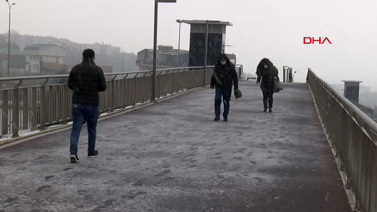 İstanbul beyaza büründü