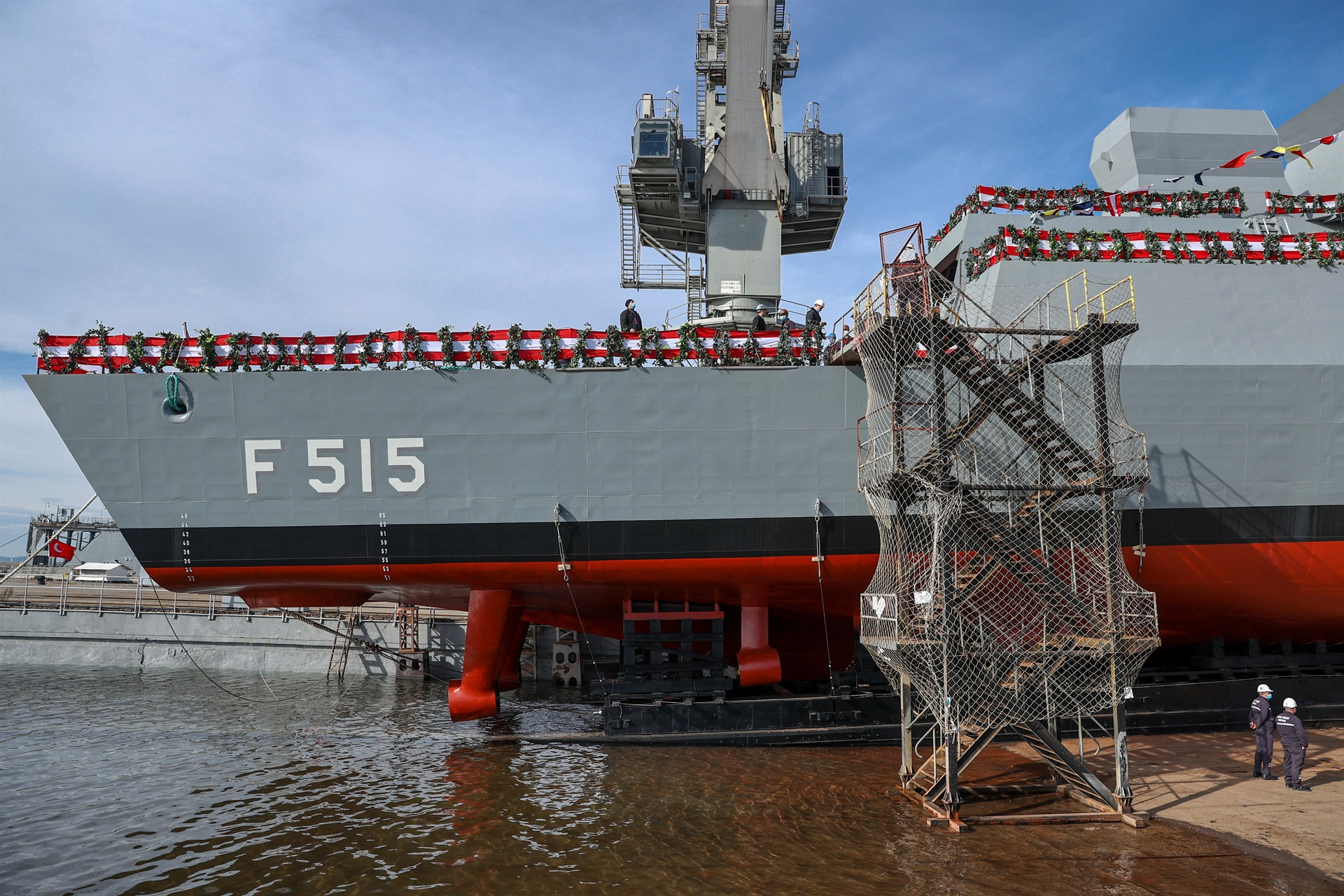 Cumhurbaşkanı Erdoğan, F-515 Fırkateyninin denize indiriliş törenine katıldı