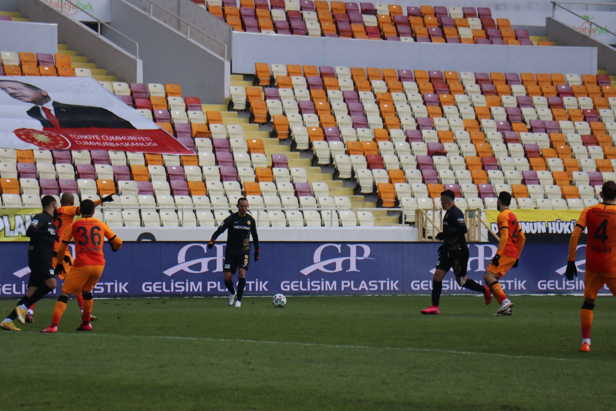 Yeni Malatyaspor - Galatasaray maçından fotoğraflar
