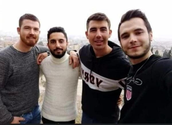 Manisada ölü bulunan 4 gençten geriye omuz omuza çekilmiş fotoğrafları kaldı