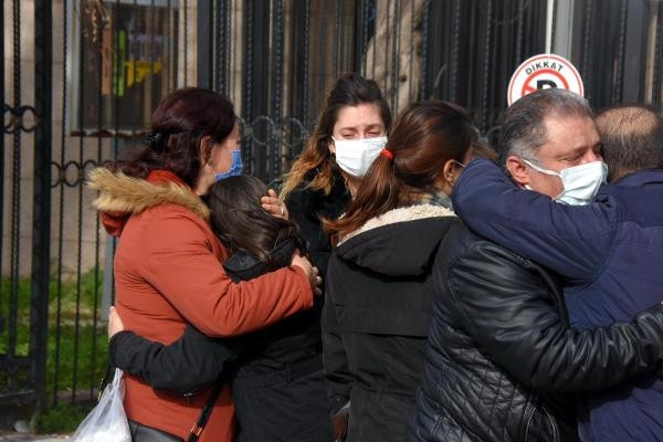 Manisada ölü bulunan 4 gençten geriye omuz omuza çekilmiş fotoğrafları kaldı
