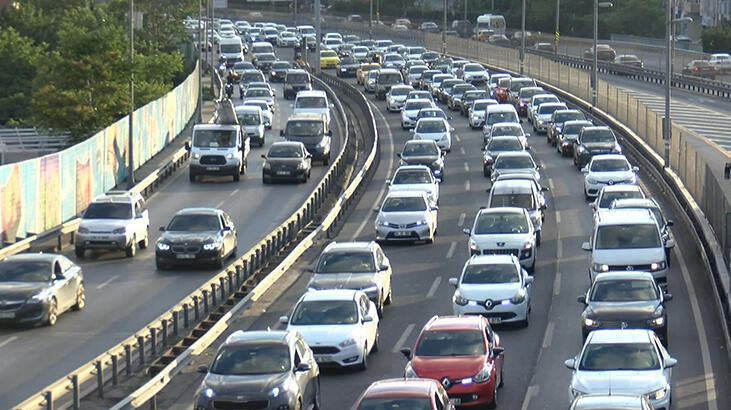 Trafikte son durum ne Tam kapanma öncesinde İstanbul Yol Durumu ve Trafik Yoğunluk Haritası