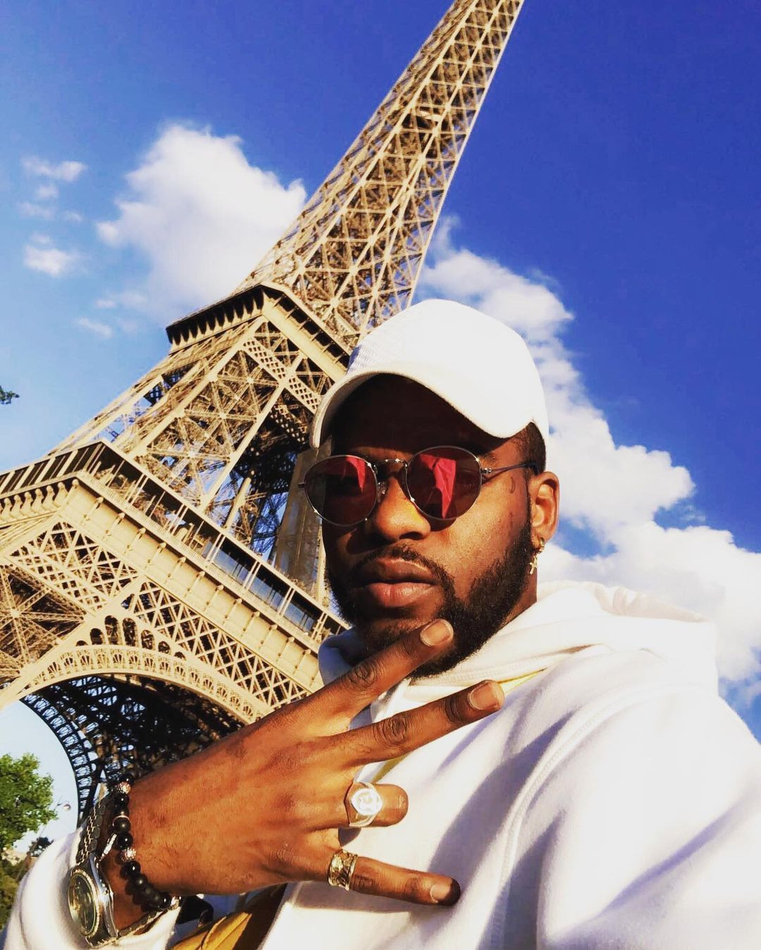 ZAMAN TÜNELİ: Gabondan Fransaya geliş ZAMAN TÜNELİ: Gabondan Fransaya geliş