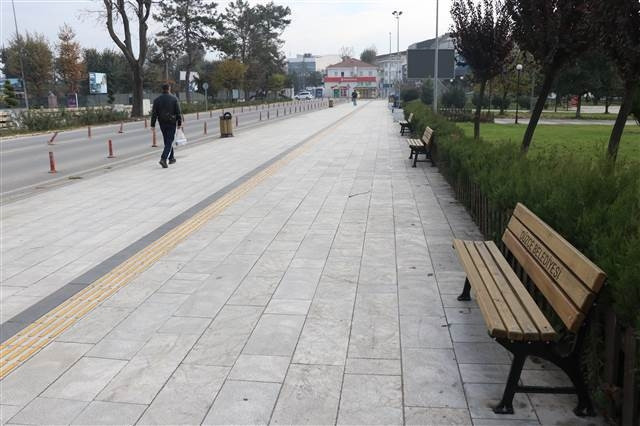 65 YAŞ ÜSTÜ VE 20 YAŞ ALTI SOKAĞA ÇIKMA YASAĞI NE ZAMAN KALKACAK 65 YAŞ ÜSTÜ VE 20 YAŞ ALTI SOKAĞA ÇIKMA YASAĞI NE ZAMAN KALKACAK