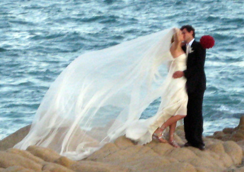 Kocasının boşanma davası açtığını gazeteden öğrendi